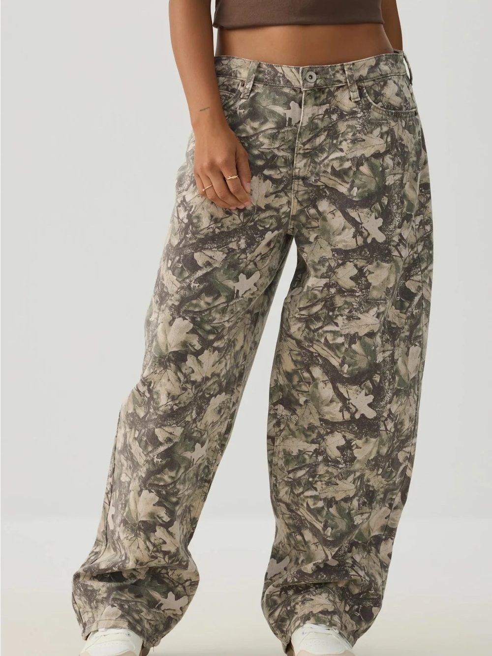 Refuge Baggy- Wide Leg Printed Cargo Pants - Green & Cream Camouflage